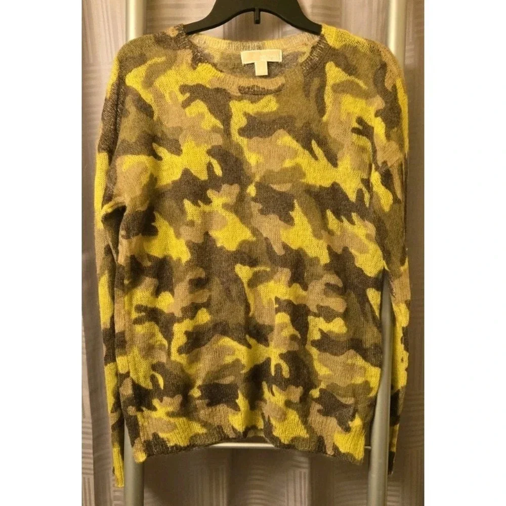 MICHAEL KORS‎ Green Camo Crew Neck Size Medium Women's Long Sleeve Sweater